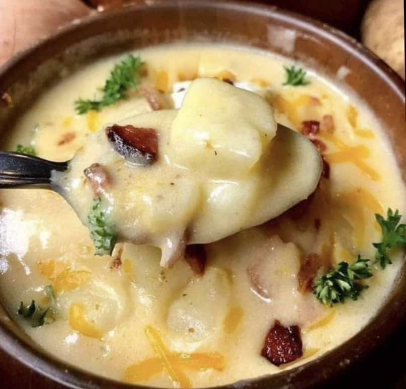 Loaded Baked potato soup