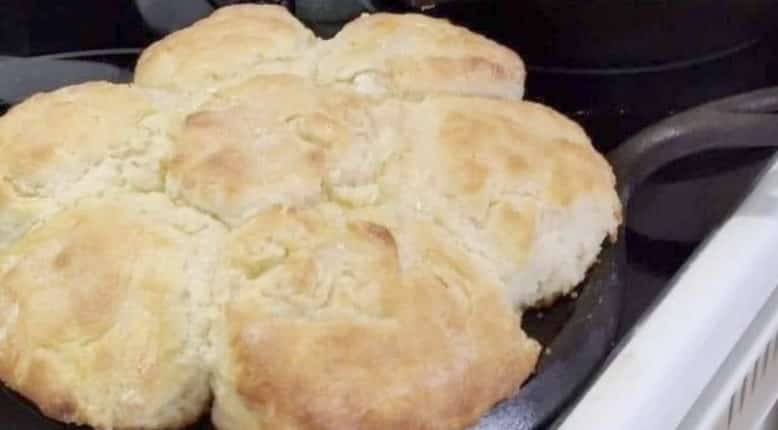 GRANDMA’S HOMEMADE BUTTERMILK COOKIES