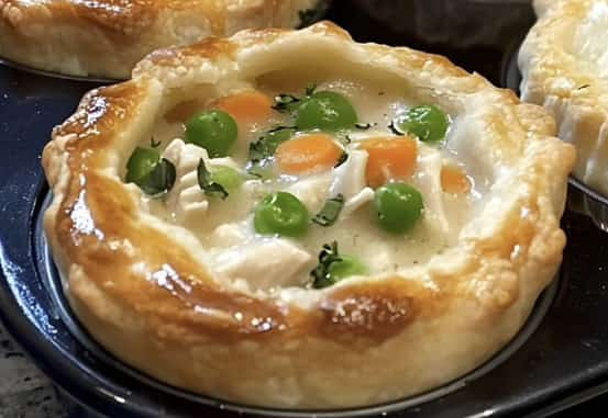 Easy mini chicken pot pies