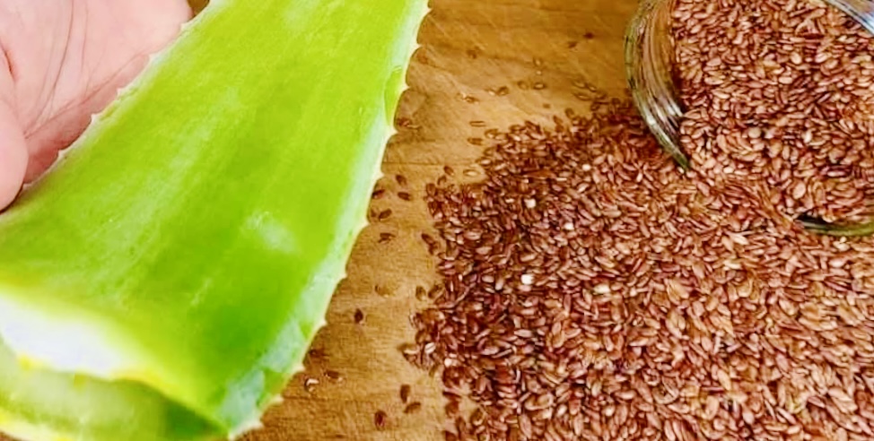 Natural Botox at Home: Aloe Vera and Flaxseed for Youthful Skin