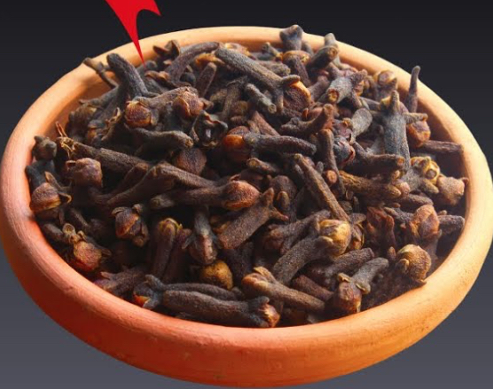 99% of People Don’t Know: Chewing 2 Cloves Daily After 50 Can Even Get Rid of This…