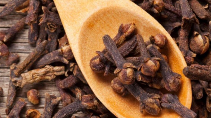 99% of People DON’T KNOW: Chewing 2 Cloves Daily After 50 Can Even Get Rid of This …