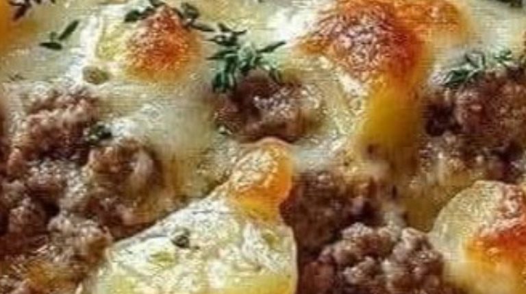 Cheesy Hamburger Potato Casserole – The Ultimate Comfort Dish