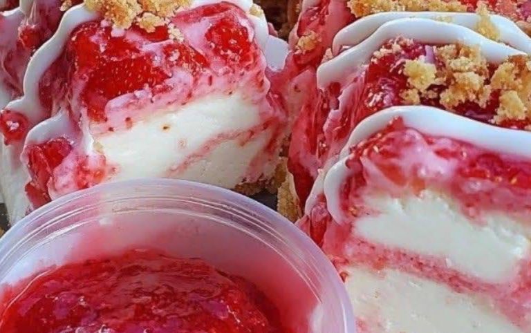 Strawberry Crunch Cheesecake Chunks