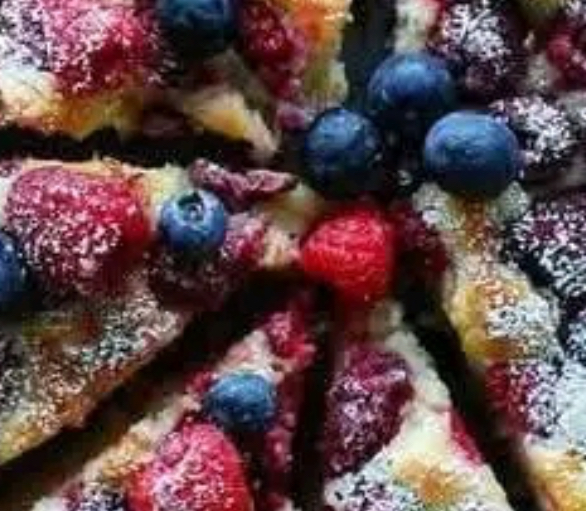 Raspberry Lemon Cake: A Bright, Berry-Filled Delight